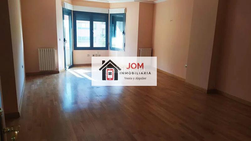 Foto 10d98459-3df5-40af-a659-6d6c4eefb049. Pis amb calefacció aparcament a Parque Sur Albacete