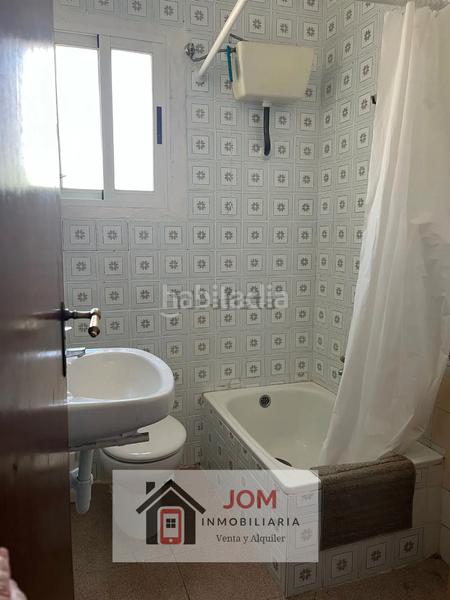 Foto c8698a0c-b0e9-4d0d-8609-919818058918. Xalet amb xemeneia calefacció aparcament piscina a Albacete