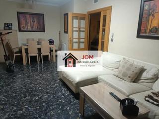 Etagenwohnung in Calle Bruselas 9