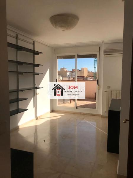 Foto c6b8de52-b634-4dae-8d58-27fb00004576. Zweistöckige wohnung mit heizung parking in Carretas - Pajarita Albacete