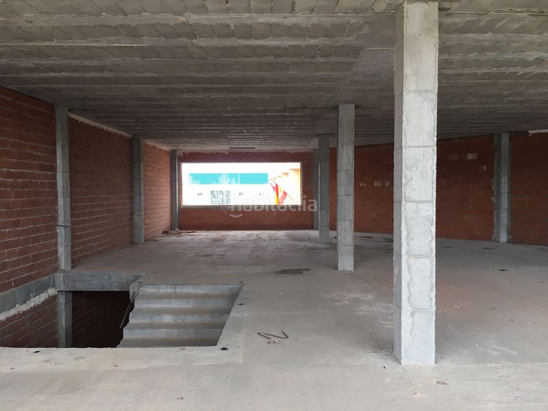 Foto b06a553e-c031-47a1-b09f-7fff4a3353d7. Bâtiment à usage industriel dans Roda (La)