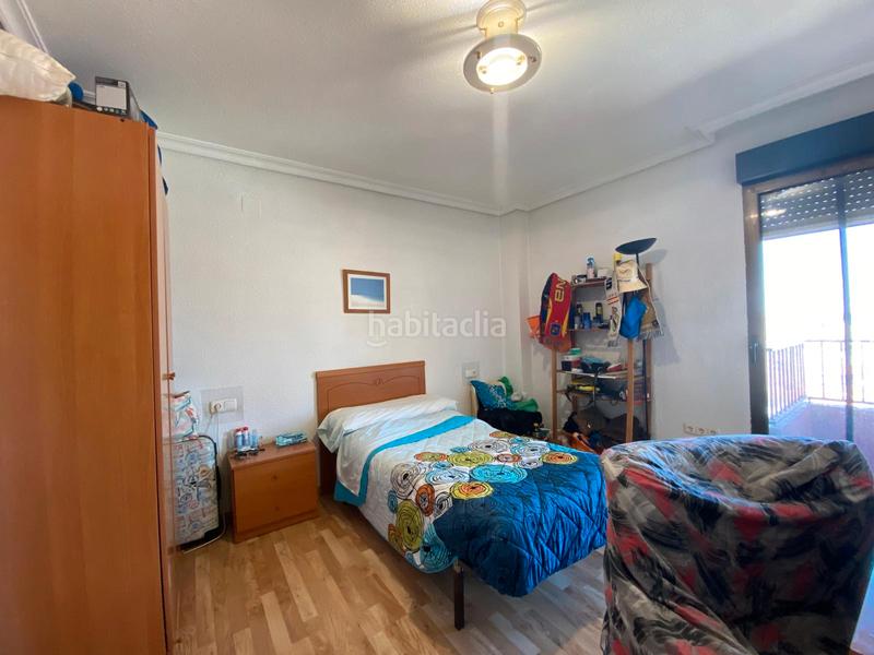 Foto cd951c05-02ad-4001-99c2-eeb4b7631510. Flat with heating in Carretas - Pajarita Albacete