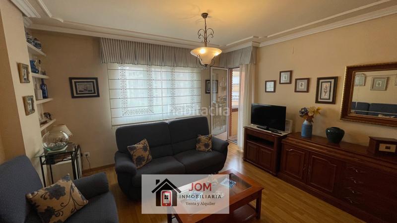 Foto 8bfb52eb-0751-4f43-8d86-6886fd135537. Pis amb calefacció aparcament a La Milagrosa Albacete