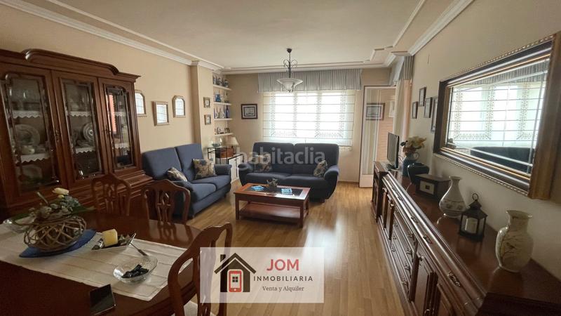 Foto 4bdb02d7-9eda-4344-ab6a-e7613a336d89. Piso en La Milagrosa Albacete