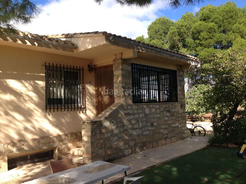Foto e8cf80cb-1a9c-498e-bcf4-1591fa3d2a22. Xalet amb xemeneia calefacció aparcament piscina a Albacete