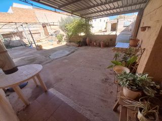 Semi detached house in Pozohondo