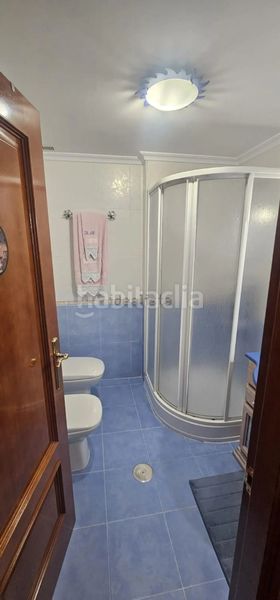 Foto db2525ae-8cd9-4893-a73f-ab8ad1df7429. Casa adossada amb xemeneia calefacció aparcament a Albacete