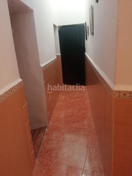 Foto e5c5e41e-9d4d-416f-a921-bdf1198c1ff9. Casa amb xemeneia a Herrera (La)