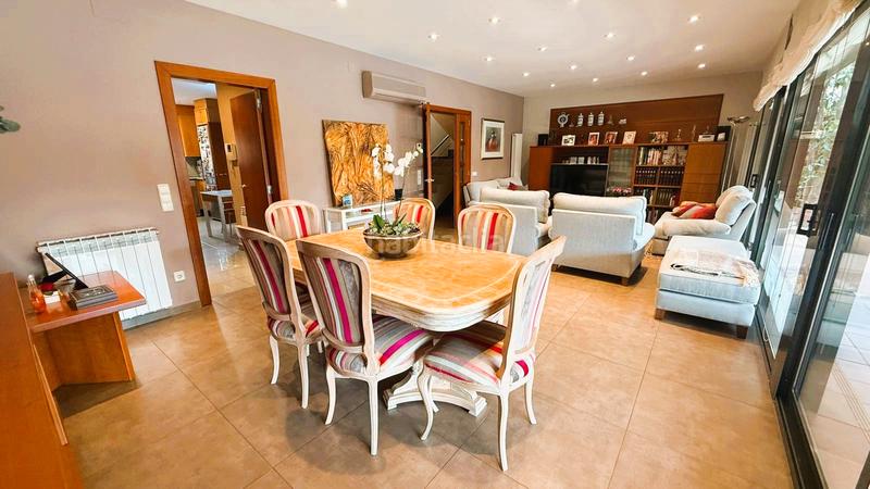 Foto d7f1840b-a264-4f18-990c-2d5eeffa8cb4. Chalet avec chauffage parking piscine dans Ametlla del Vallès (L´)