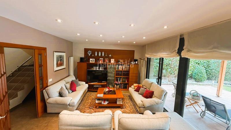 Foto fdfaf662-1f09-452a-b9db-73dd2f6774ac. Chalet avec chauffage parking piscine dans Ametlla del Vallès (L´)