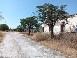 Terreny residencial a *