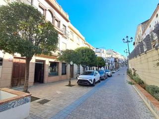 Flat  Amador de los ríos. Piso en calle amador de los ríos baena