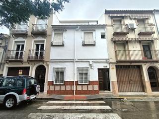 Pis  Álamos. Piso en venta en lucena