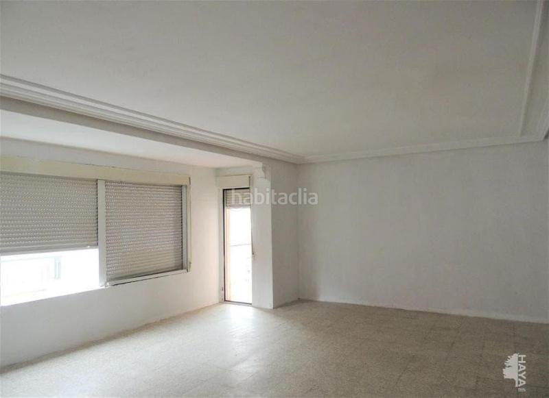 Foto 2bc15193-86be-4b51-9afa-c3140c51ee8a. Pis a Linarejos Linares