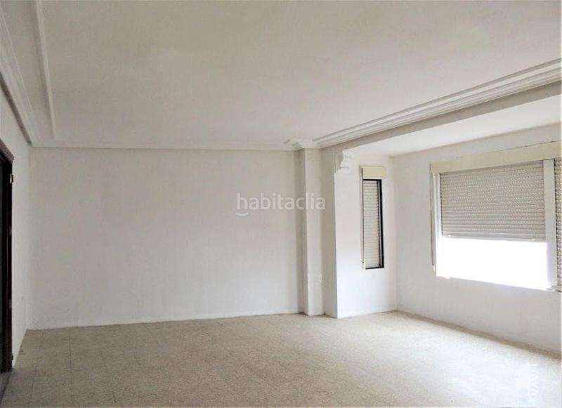 Foto fd3ffc8f-df53-410b-af1b-a2170541254e. Pis a Linarejos Linares