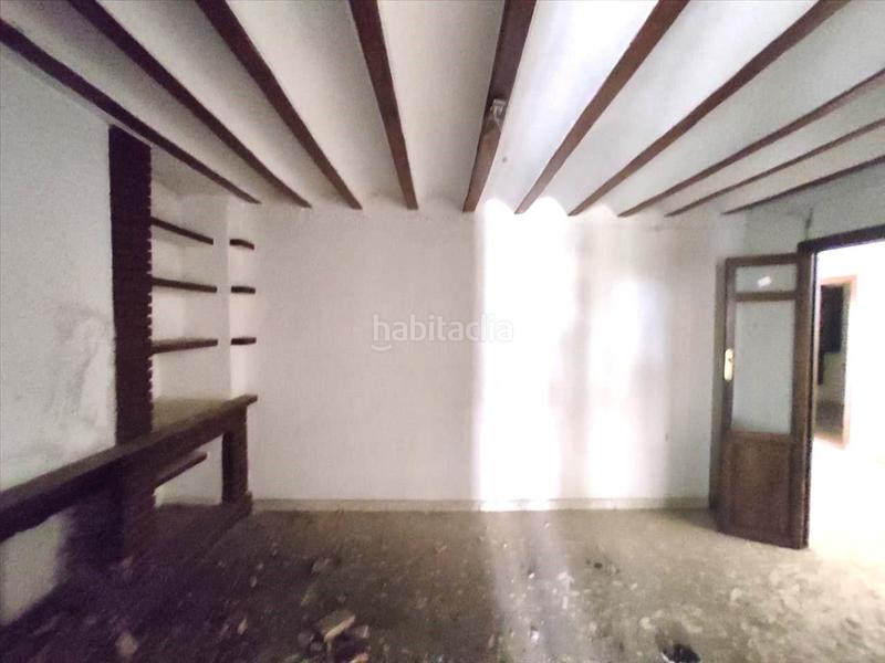 Foto 0f0c0072-8dbc-4796-b07b-a1abe9f6e4c1. Casa  en Castellar