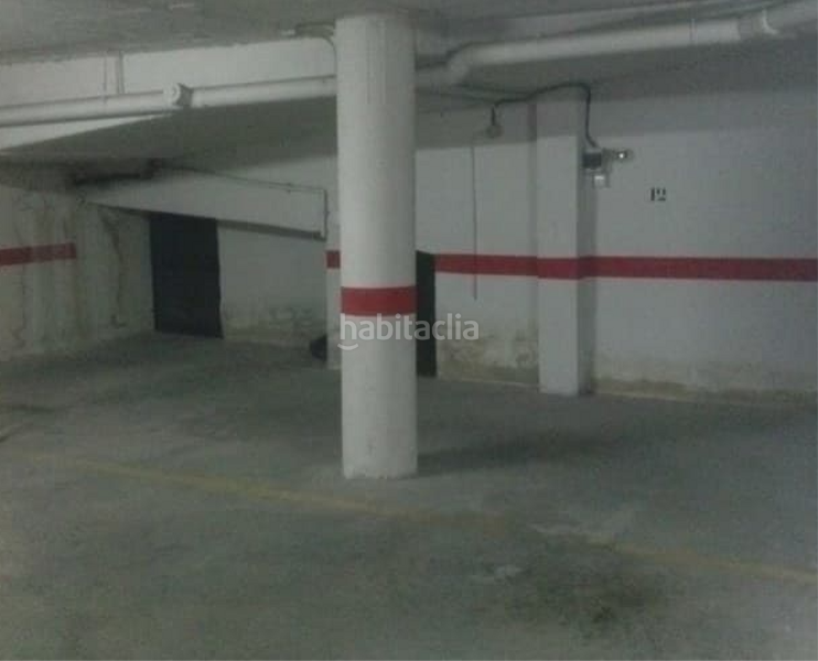Foto b2bb1613-073b-4931-a4e5-5e1158b4acdc. Parking coche en Mancha Real