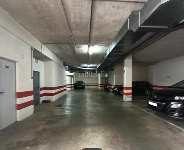Foto d88ed227-b261-4e93-a854-f25731ad4b88. Parking voiture dans Tablero Bajo - Arruzafilla Córdoba