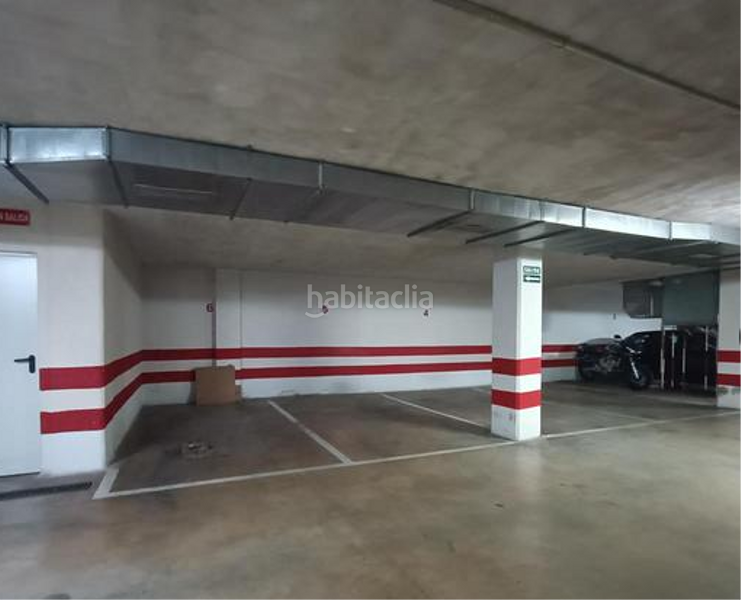 Foto f0cdc8c4-8aaa-4f51-b350-c2b67d57defa. Parking voiture dans Tablero Bajo - Arruzafilla Córdoba