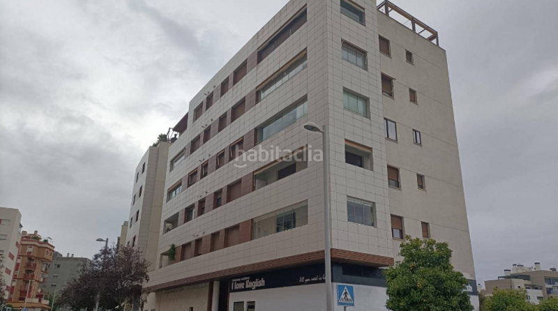 Foto f8d3f658-ebfc-4678-bc9f-a46b6888d714. Parking voiture dans Tablero Bajo - Arruzafilla Córdoba