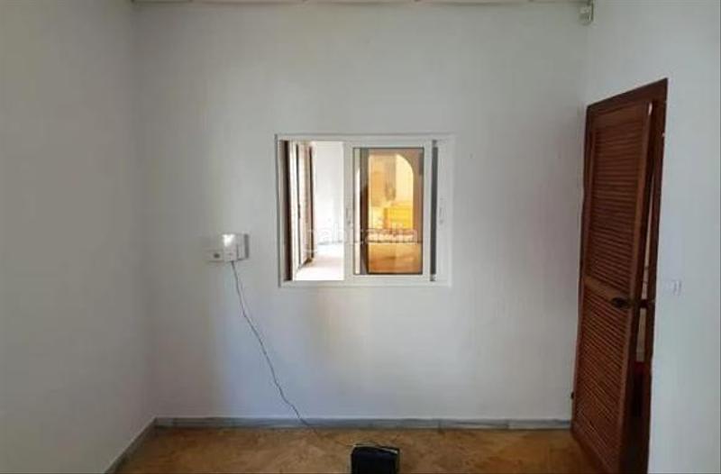 Foto 4741ebb4-a3ba-4825-819b-a15089b5941d. Business premise in Rute