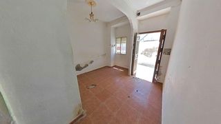 House  Capacheros. Casa en venta en baena