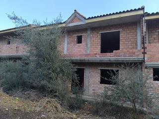 Casa a Alcolea. Casa a terminar en suelo urbano en encinares de alcolea