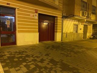 Aparcament cotxe  Juan de cervantes. Garaje y trastero en zona levante.