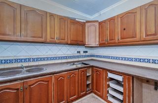 House  Jon alto. Casa en puente genil