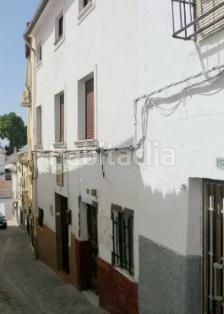 Foto f53507fd-ba81-4e7d-b46c-337973f0d786. Casa a Martos
