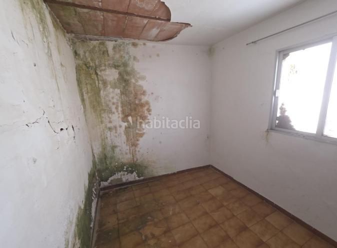 Foto f22cd103-ad3c-4fff-980d-860e1de4a284. Casa a Belmez
