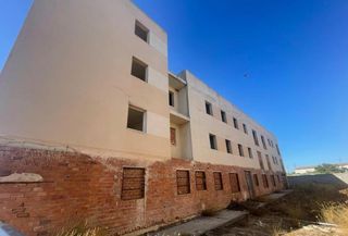 Edificio  Villardompardo. Obra parada en calle villardompardo, torredonjimeno