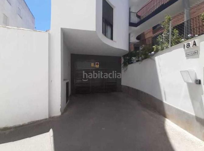 Foto 166c7086-fd11-495c-8281-1ca618c31b9e. Aparcament cotxe a Centro Lucena