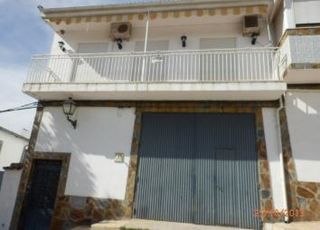 Casa  Primero de mayo. Casa en calle  primero de mayo, santa elena, jaén