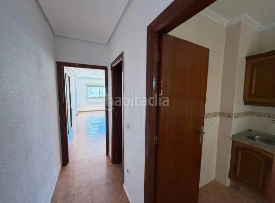 Foto 5c7e3de3-f588-449f-96a1-e1c31fec1054. Piso  en cuesta castejón, jaén en Andújar