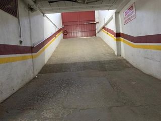Aparcament cotxe  De maría auxiliadora. Plaza de garaje en av. maría auxiliadora, palma del río, córdoba