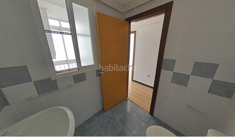 Foto cf4a0b25-60d1-44e2-a473-69d36b59d767. Pis a Centro ciudad Linares