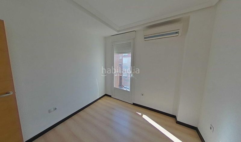 Foto defe10cb-da92-4b5d-a2e5-0b90d45af105. Pis a Centro ciudad Linares