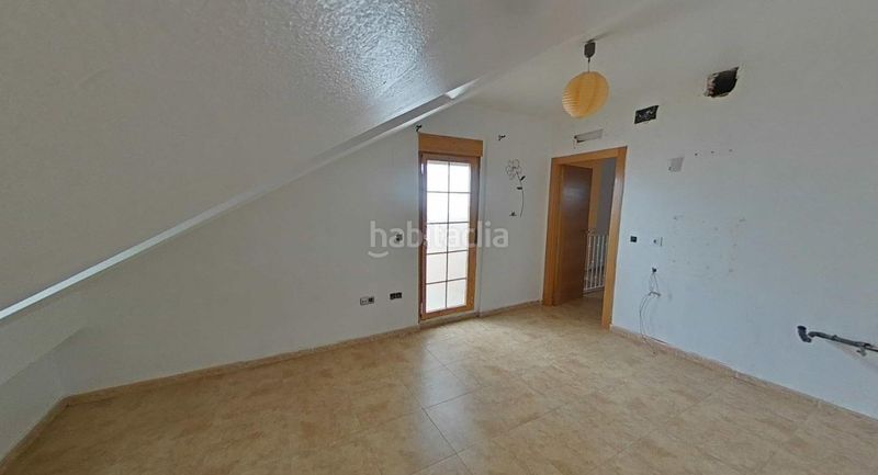 Foto ebd89a85-5d8e-4a74-9446-00a39cb580c3. Pis a Baeza