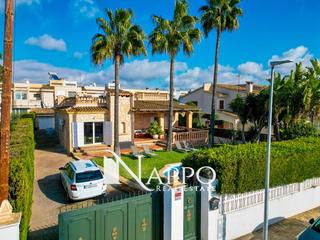 Chalet  Jupiter. Espectacular chalet espacioso con amplia parcela y piscina priva