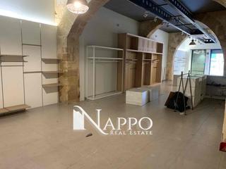 Traspàs Local Comercial  Sindicat. Amplio local comercial en la céntrica vía sindicato de palma