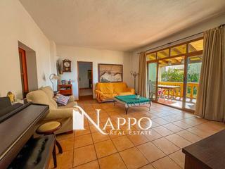 House in Sa Cabaneta. Encantadora planta baja mallorquina en sa cabaneta con gran terr