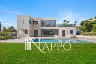 Casa a Santa Ponça. Maravillosa villa con piscina en santa ponsa