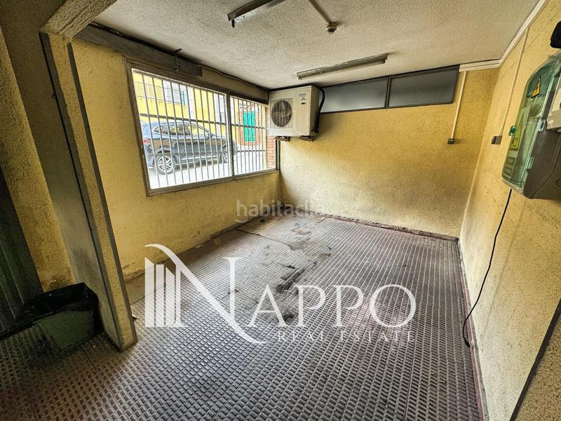 Foto 1a98b6fb-1b5c-4e57-99a3-7124582afcfd. Local commercial dans Peñagrande Madrid