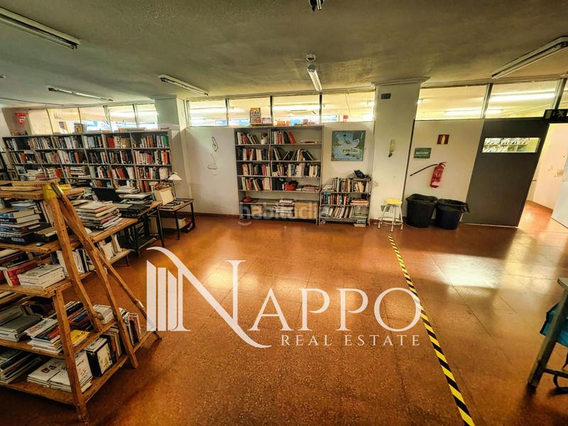 Foto 3924455f-b4e8-41bc-bfde-bf7617fc0803. Local commercial dans Peñagrande Madrid