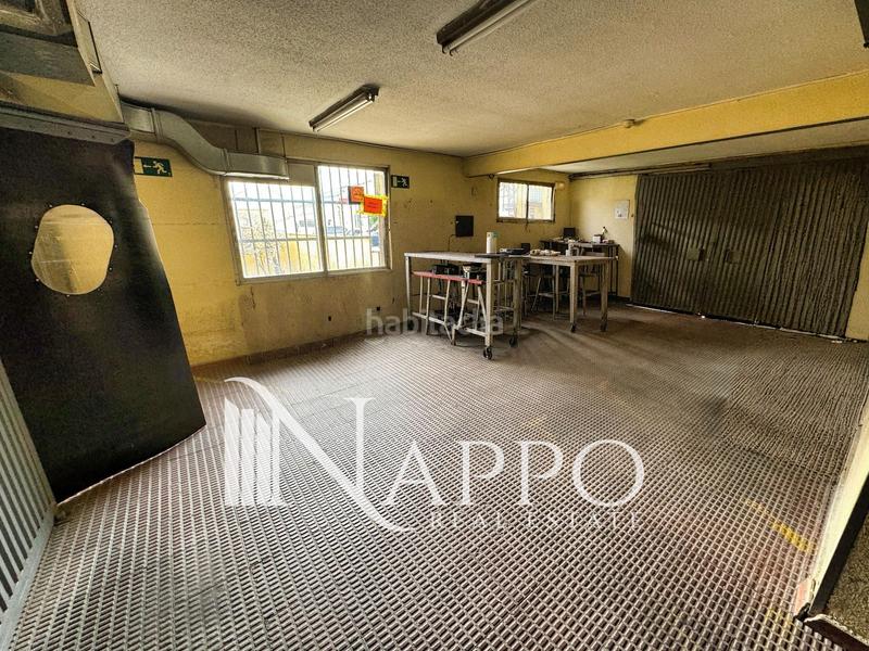 Foto 9213e597-f03a-43fa-9920-de657718a54d. Local commercial dans Peñagrande Madrid