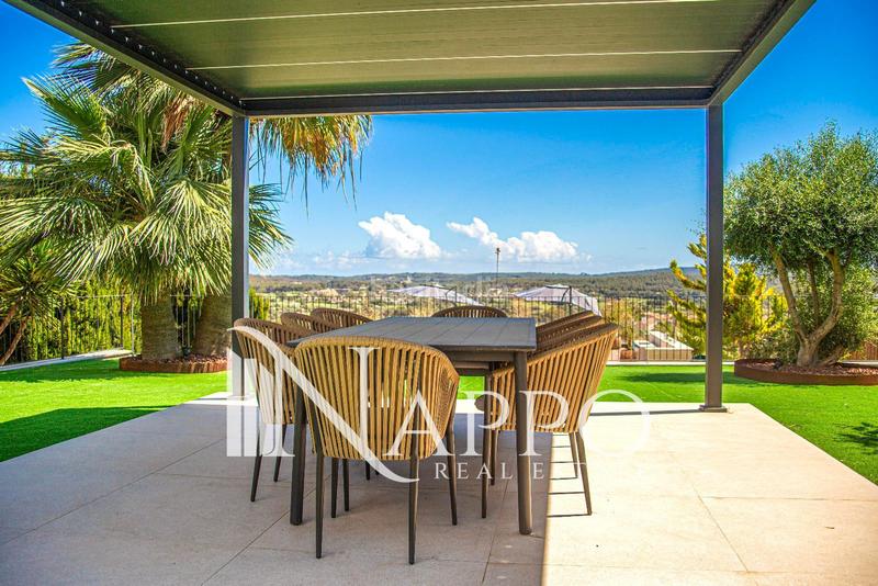 Foto f9b2e5c0-9ab7-401e-b20d-fe1533c93131. Chalet fantástica villa con vistas en santa ponsa en Calvià