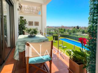 Penthouse in Son Serra-Sa Vileta. Fantástico piso zona colegios, con dos parking y piscina comunit