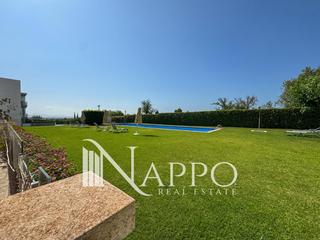Flat  Verderol. Preciosa planta baja con dos terrazas, piscina y garaje en exclu