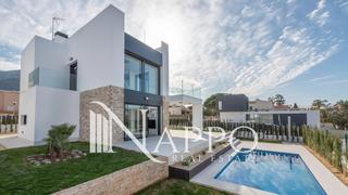 Chalet  Distrito colònia de sant pere. Villa a estrenar con vistas al mar en colònia de sant pere